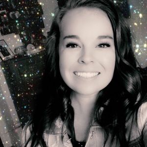 Meet your Posher, Hayley